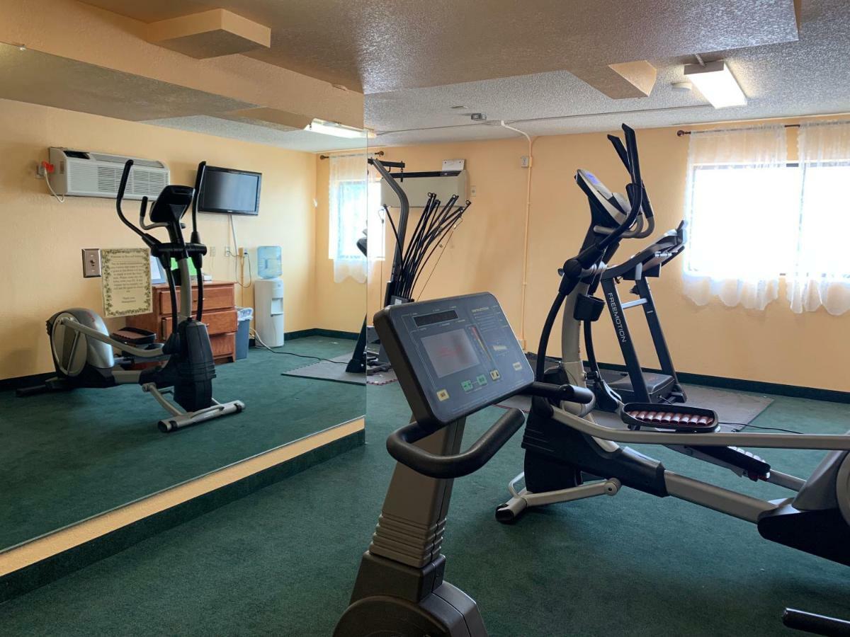 Howard Johnson By Wyndham Denver West Уийт Ридж Екстериор снимка