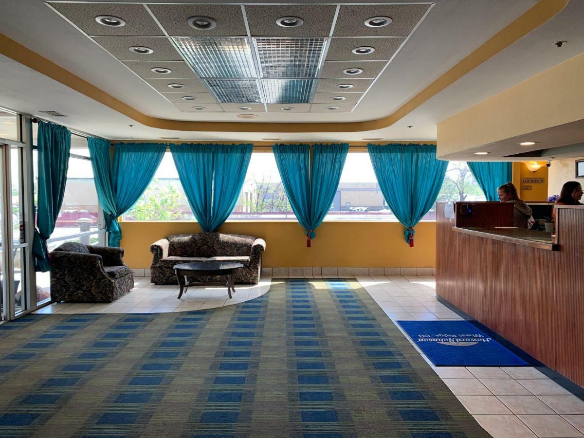 Howard Johnson By Wyndham Denver West Уийт Ридж Екстериор снимка